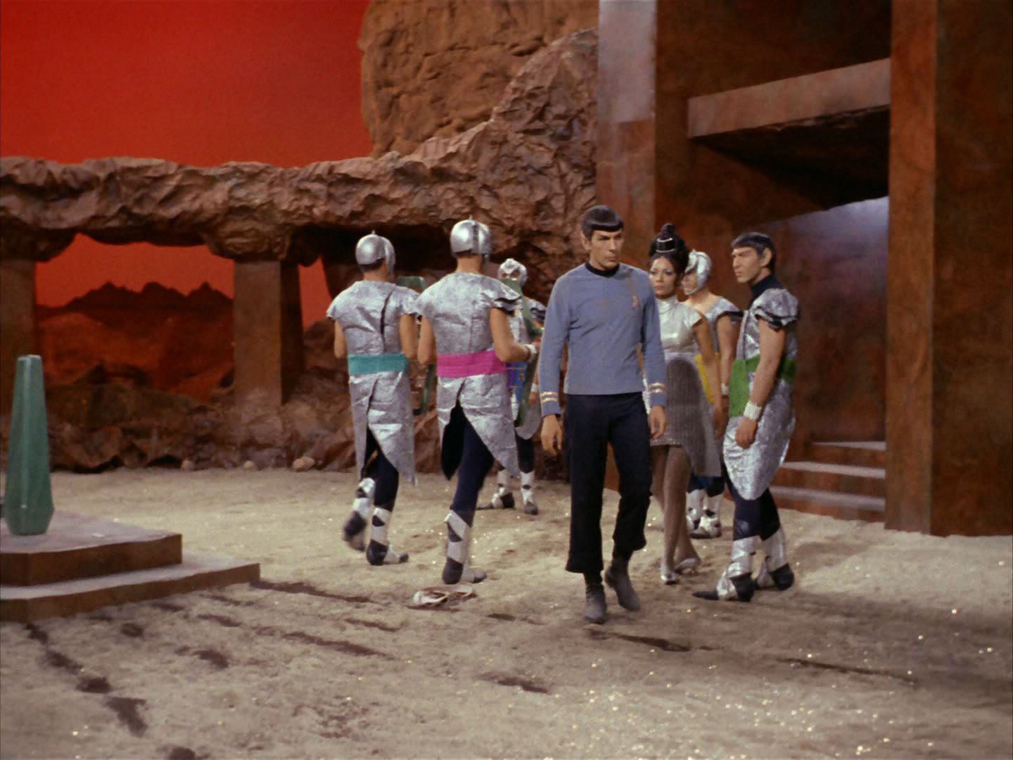 ariane179254_StarTrek_2x01_AmokTime_1888.jpg