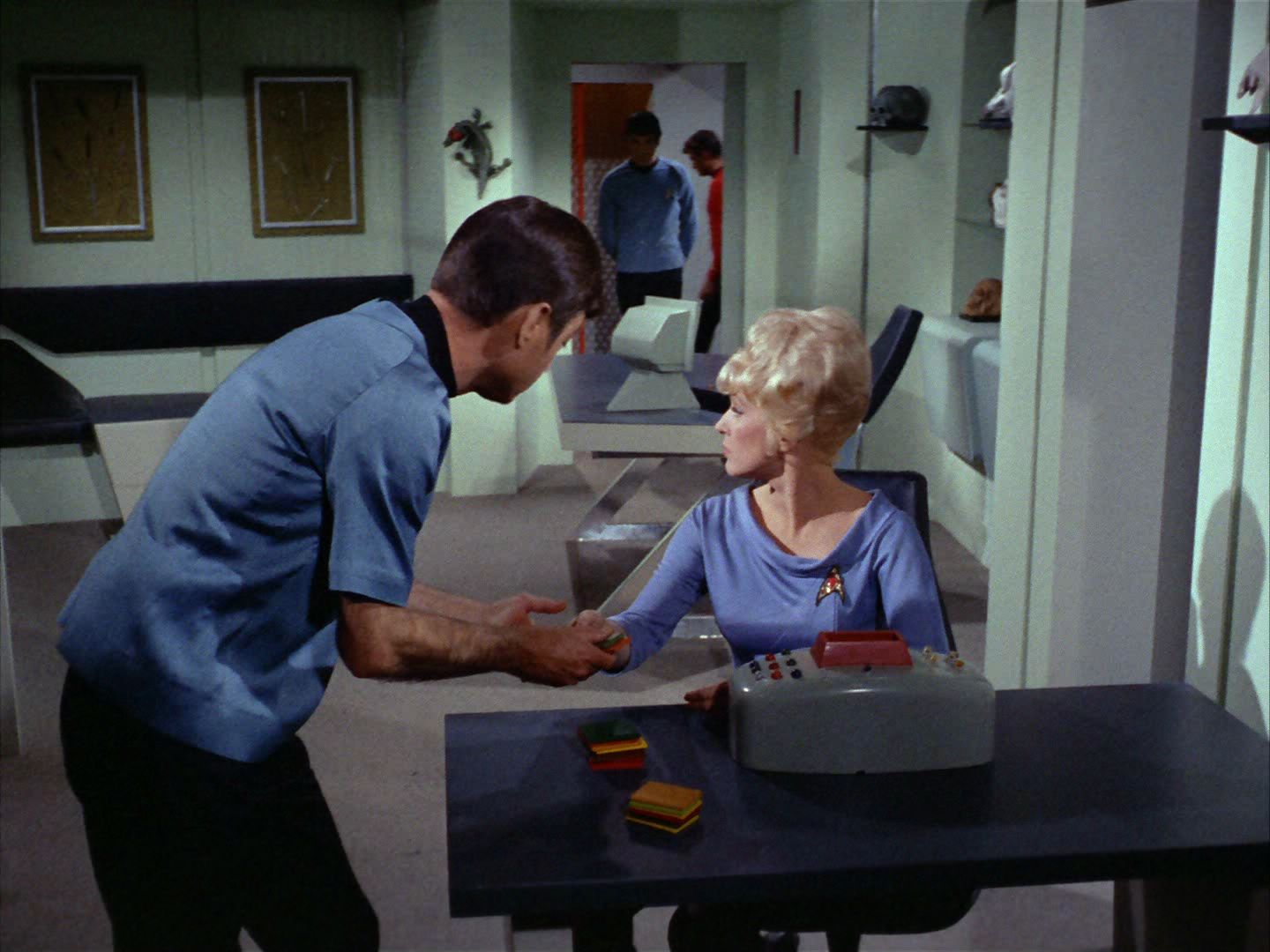 ariane179254_StarTrek_2x01_AmokTime_1922.jpg