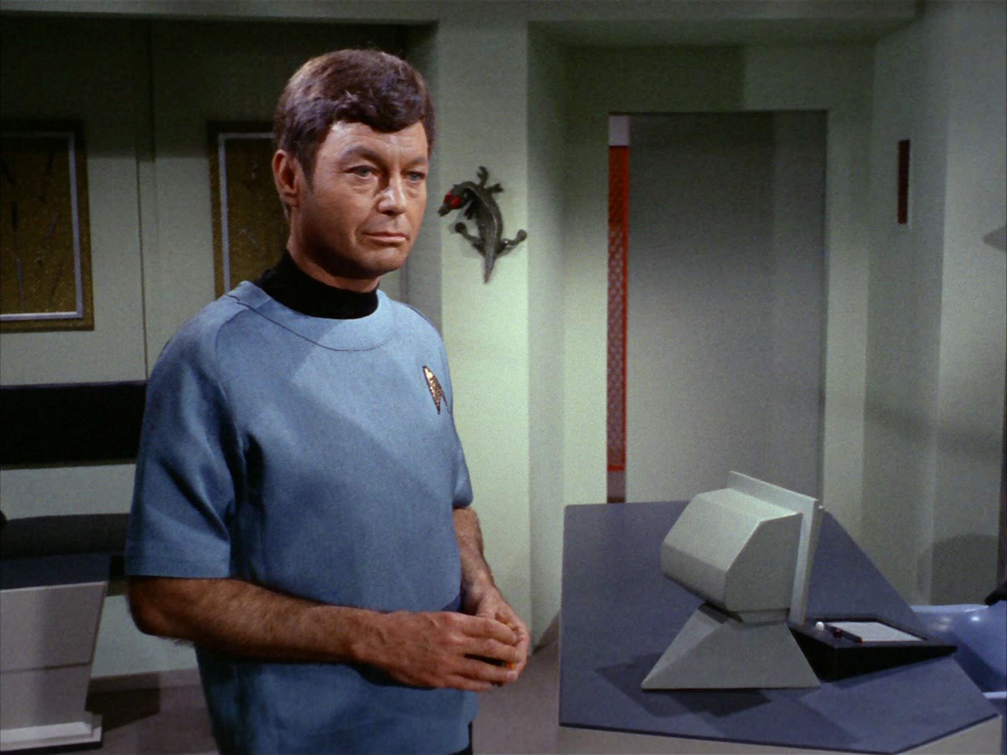 ariane179254_StarTrek_2x01_AmokTime_2006.jpg