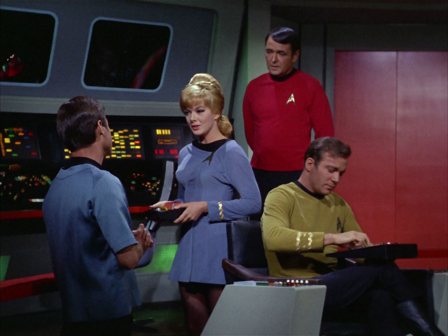 ariane179254_StarTrek_2x02_WhoMournsForAdonais_0009.jpg