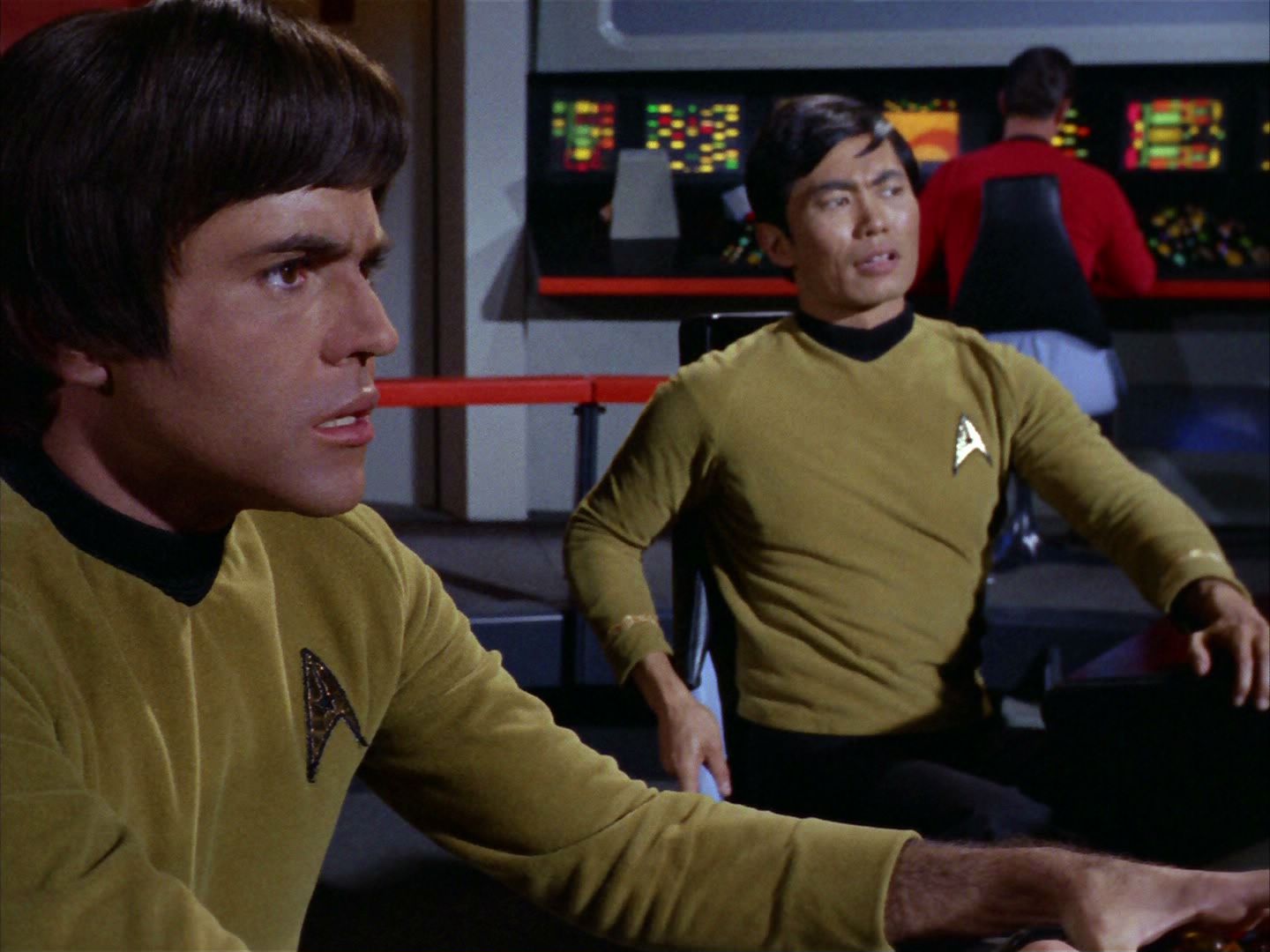 ariane179254_StarTrek_2x02_WhoMournsForAdonais_0070.jpg