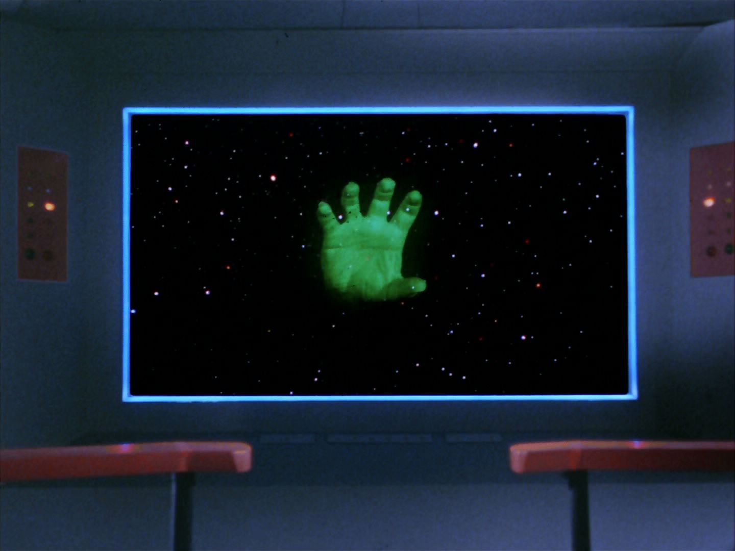 ariane179254_StarTrek_2x02_WhoMournsForAdonais_0087.jpg