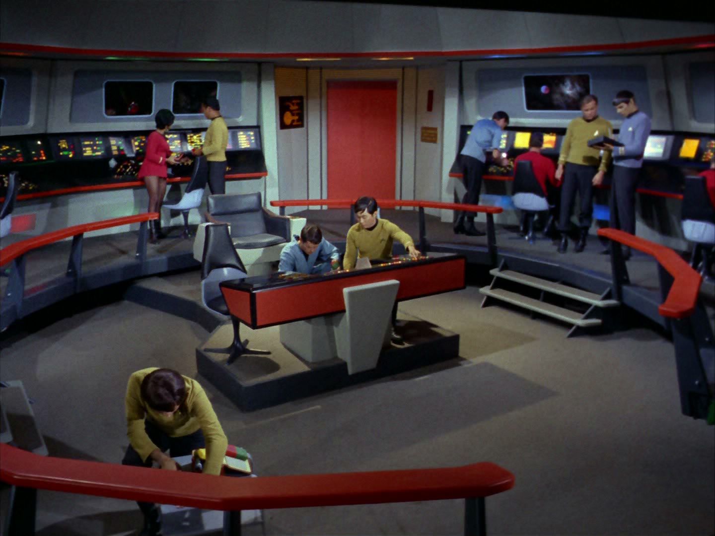 ariane179254_StarTrek_2x02_WhoMournsForAdonais_0111.jpg