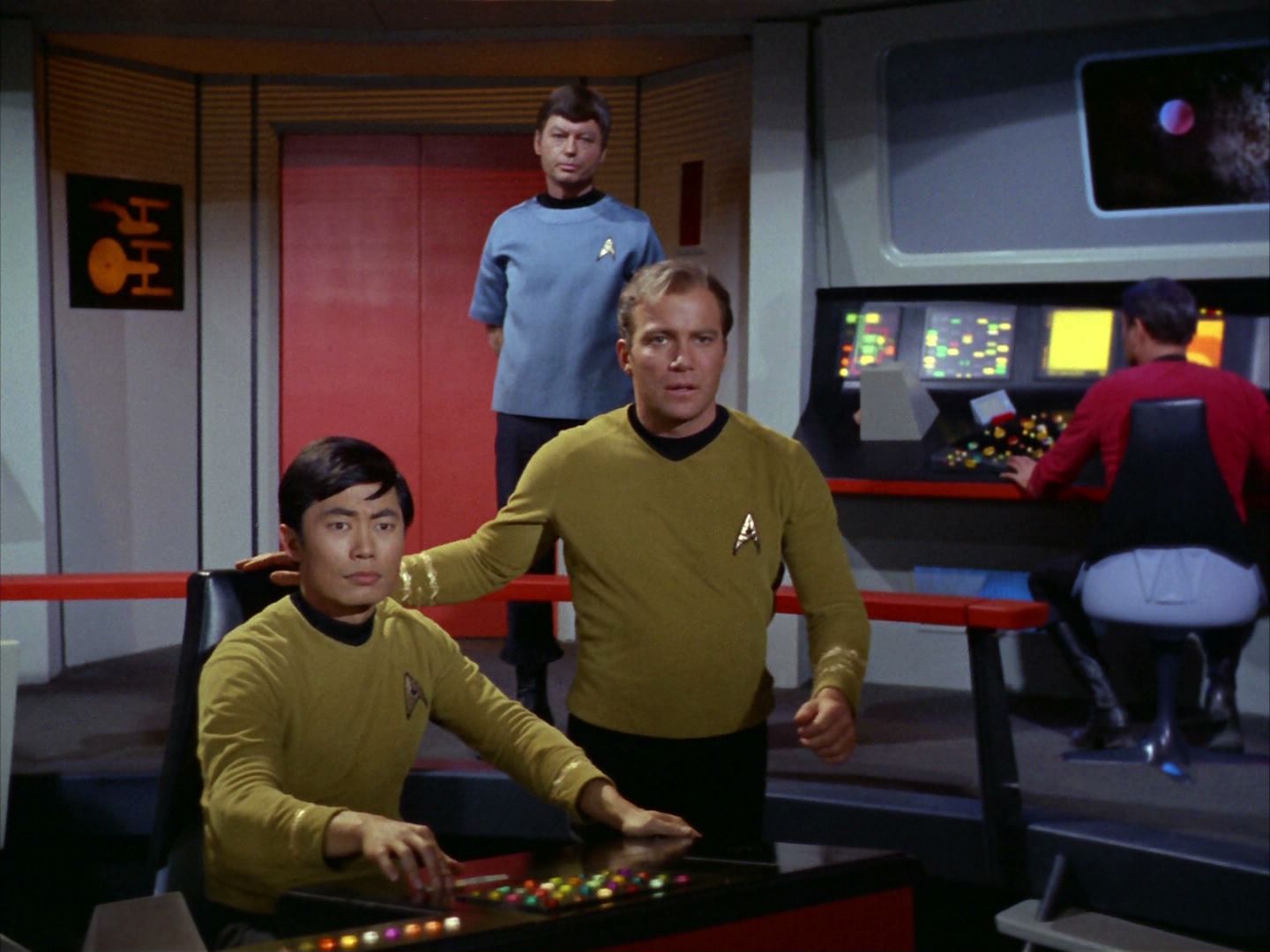 ariane179254_StarTrek_2x02_WhoMournsForAdonais_0126.jpg