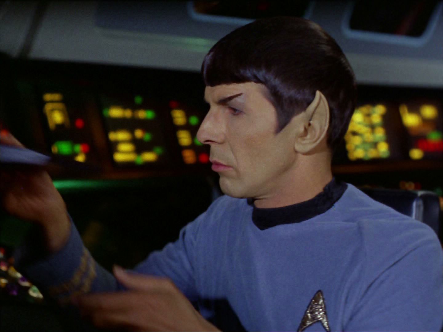 ariane179254_StarTrek_2x02_WhoMournsForAdonais_0138.jpg