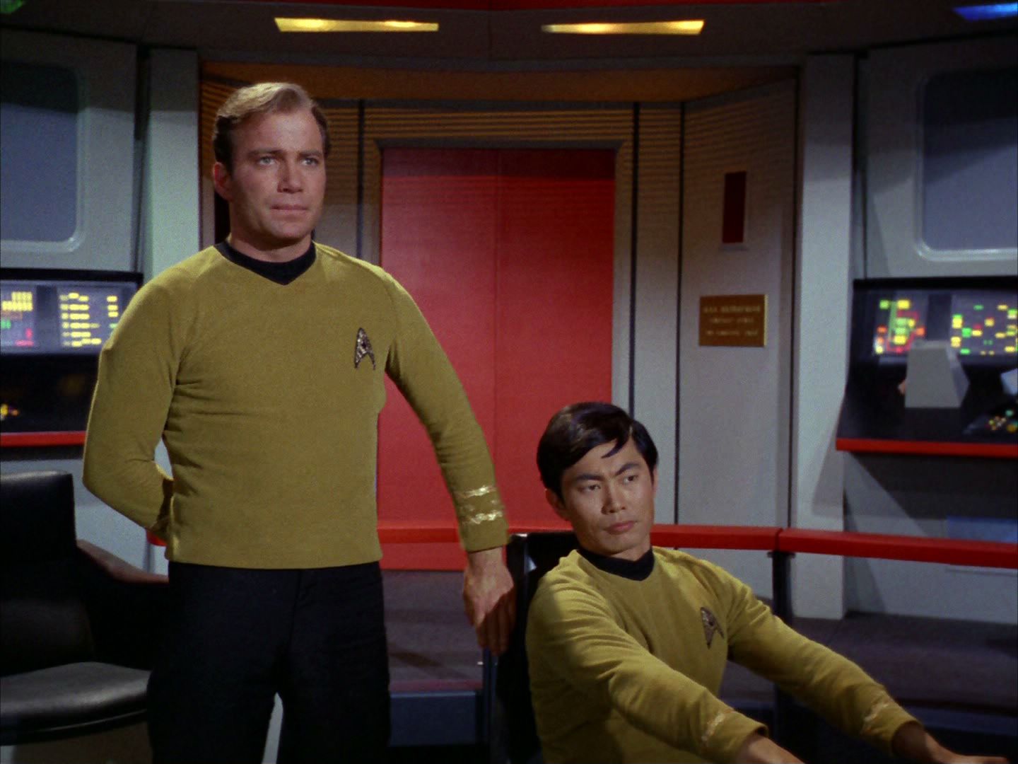 ariane179254_StarTrek_2x02_WhoMournsForAdonais_0142.jpg