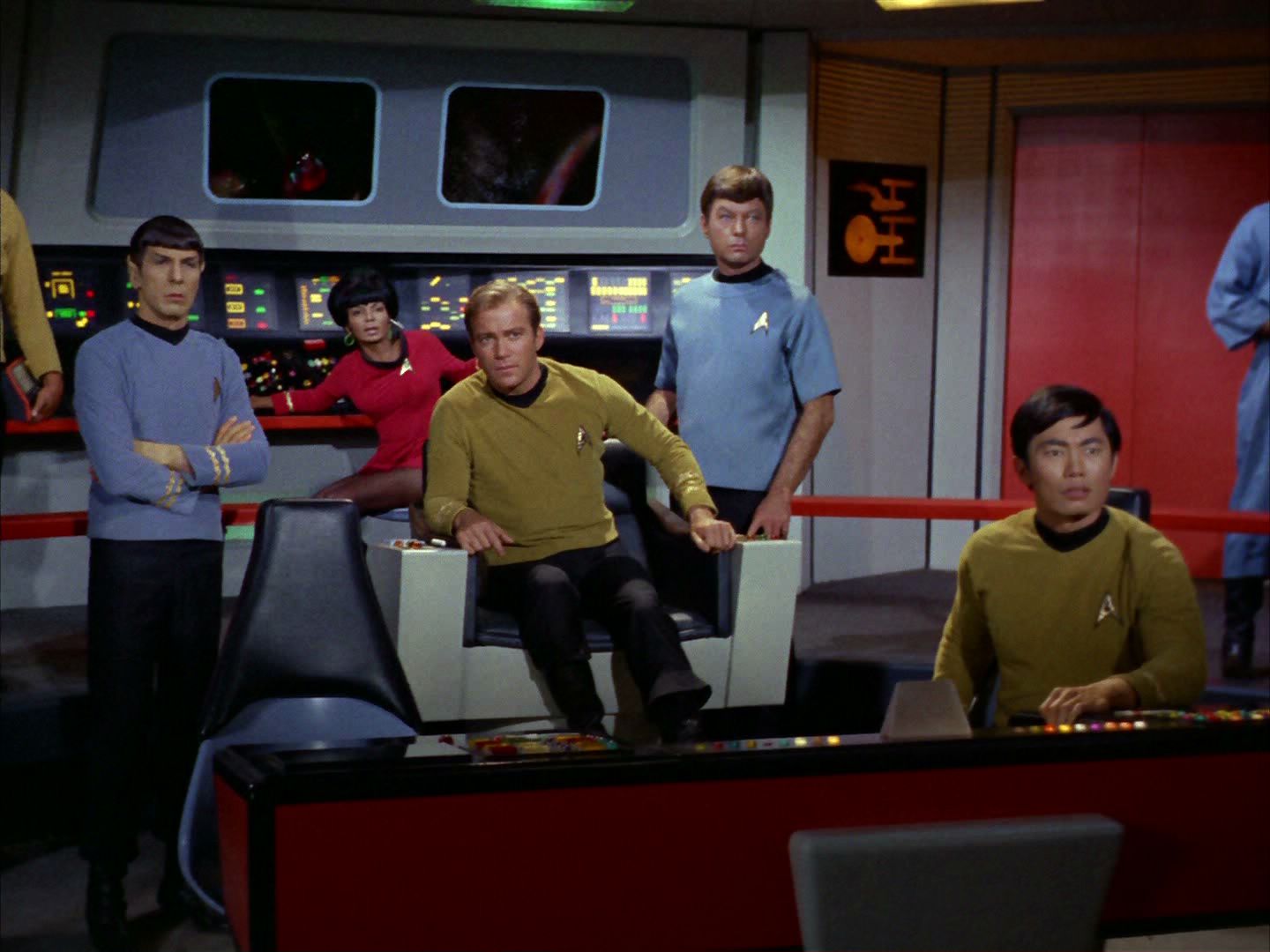 ariane179254_StarTrek_2x02_WhoMournsForAdonais_0162.jpg