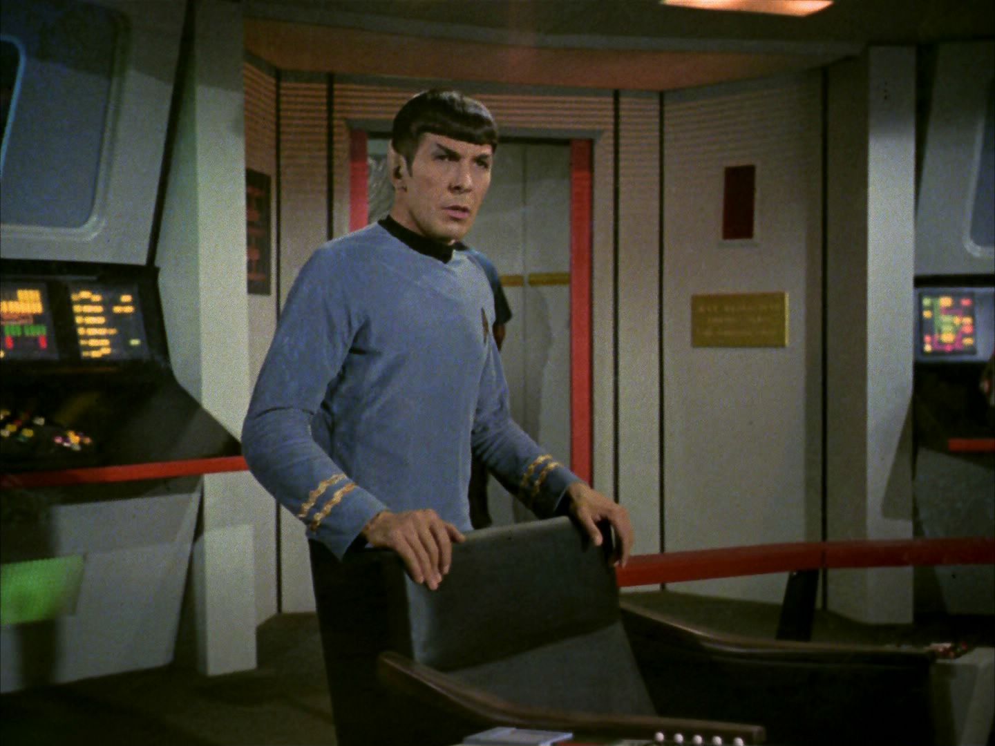 ariane179254_StarTrek_2x02_WhoMournsForAdonais_0258.jpg