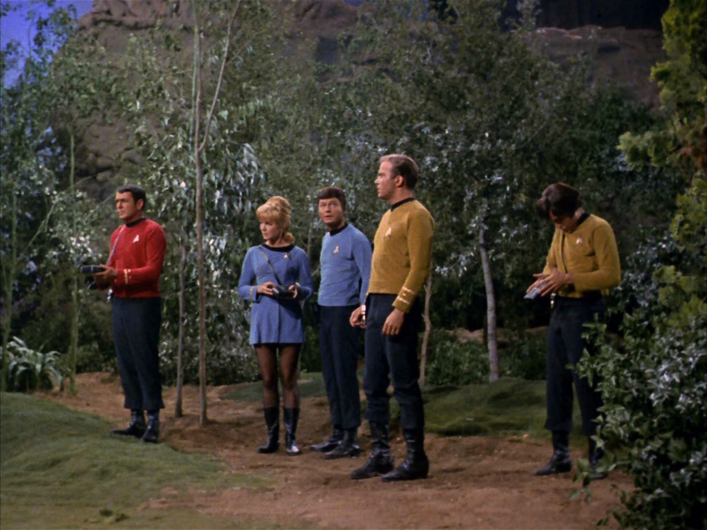 ariane179254_StarTrek_2x02_WhoMournsForAdonais_0275.jpg