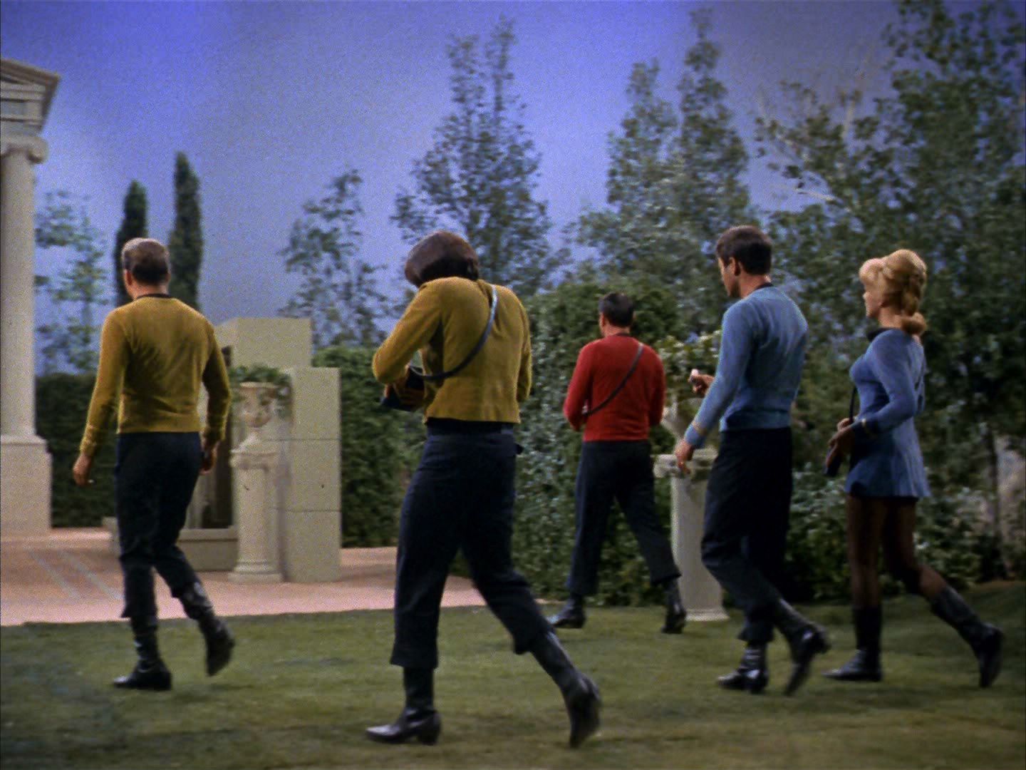 ariane179254_StarTrek_2x02_WhoMournsForAdonais_0280.jpg