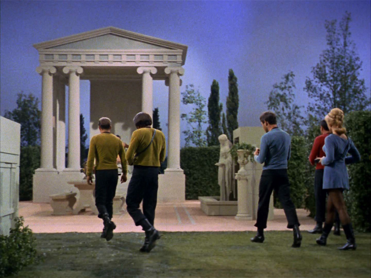 ariane179254_StarTrek_2x02_WhoMournsForAdonais_0282.jpg