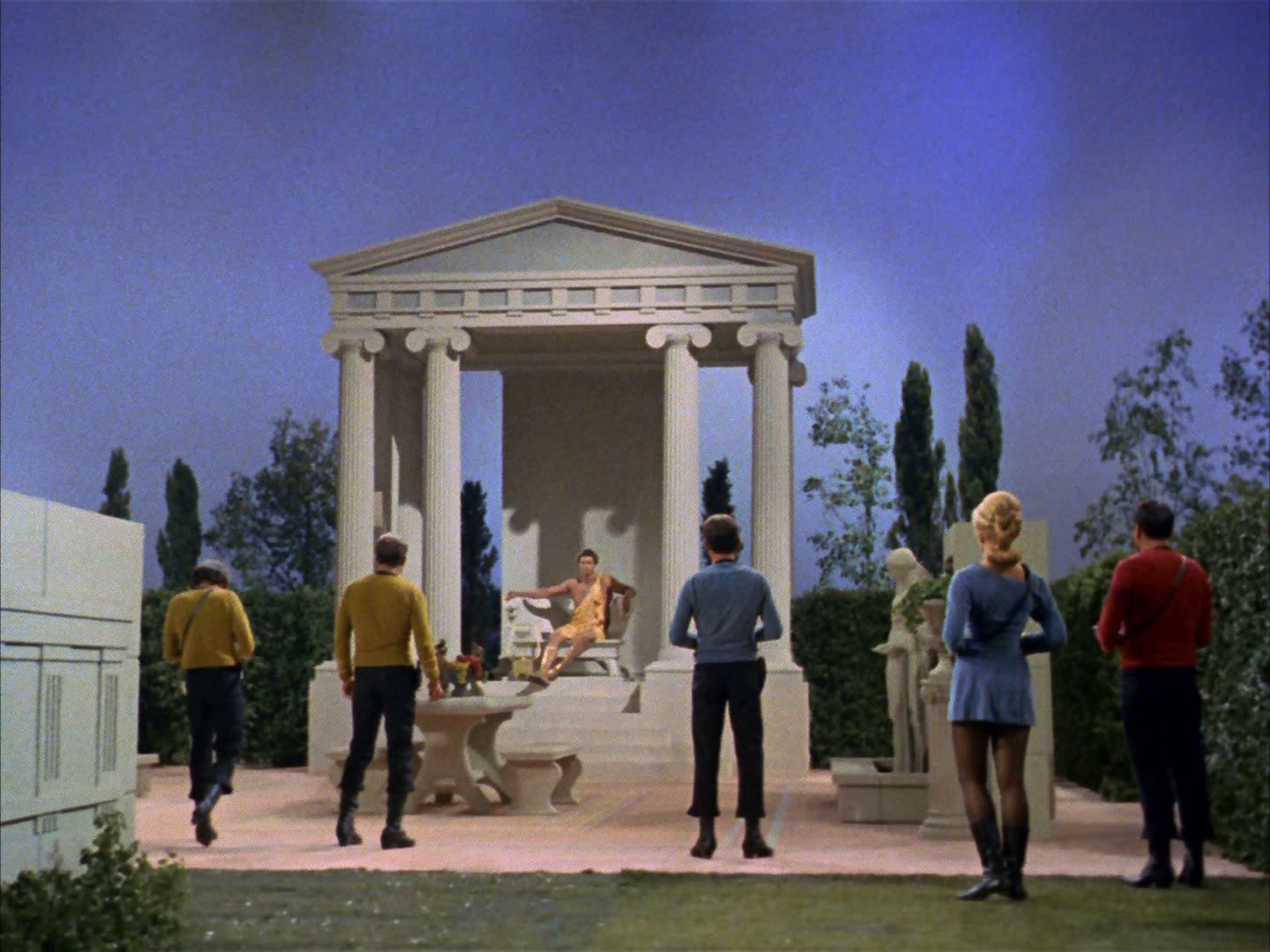 ariane179254_StarTrek_2x02_WhoMournsForAdonais_0286.jpg