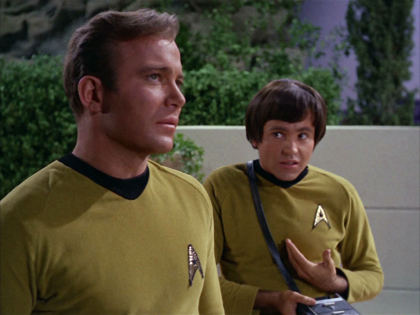 ariane179254_StarTrek_2x02_WhoMournsForAdonais_0324.jpg