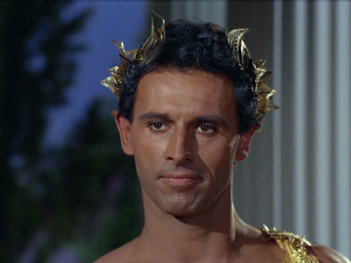 ariane179254_StarTrek_2x02_WhoMournsForAdonais_0349.jpg