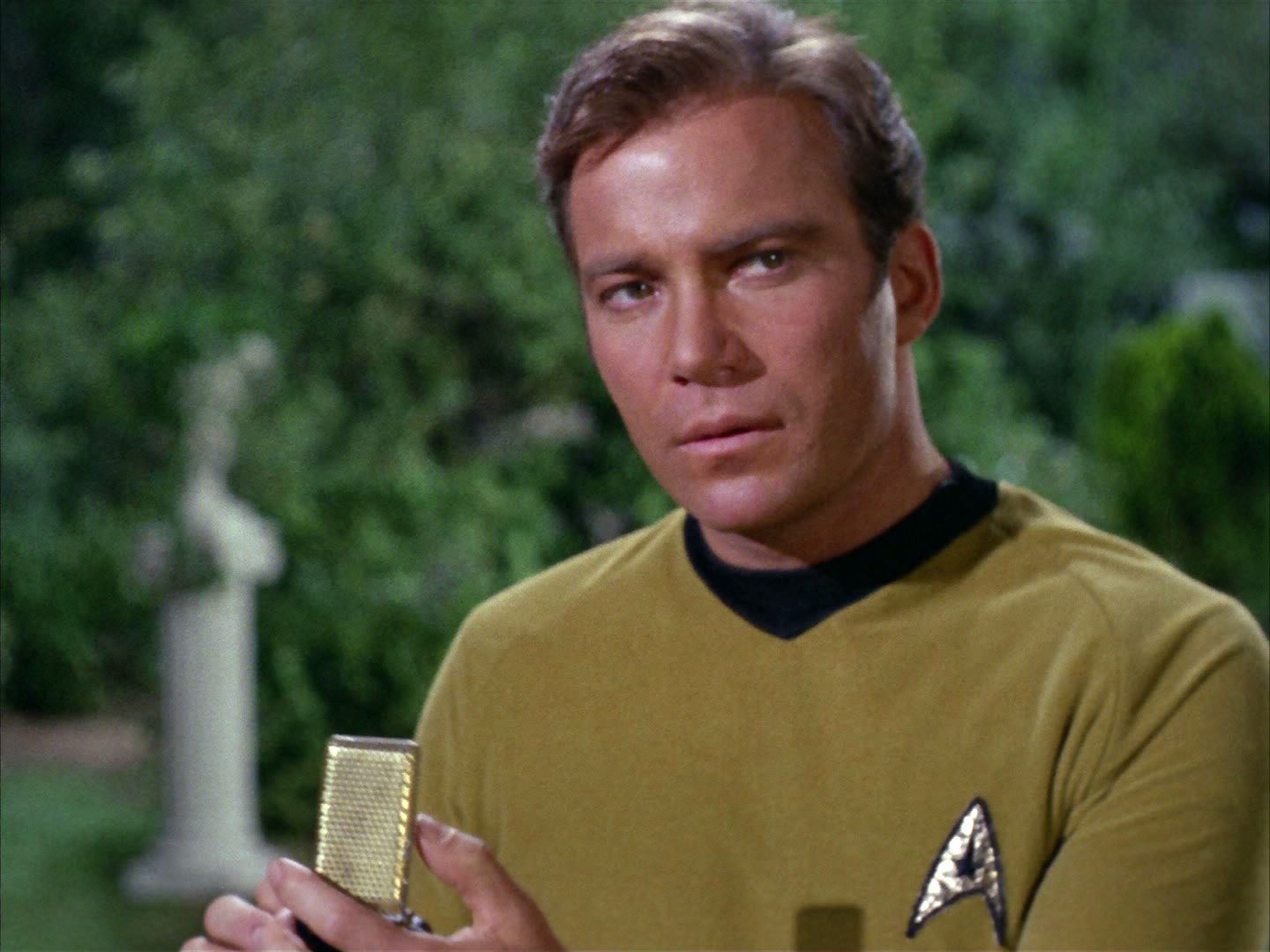 ariane179254_StarTrek_2x02_WhoMournsForAdonais_0357.jpg