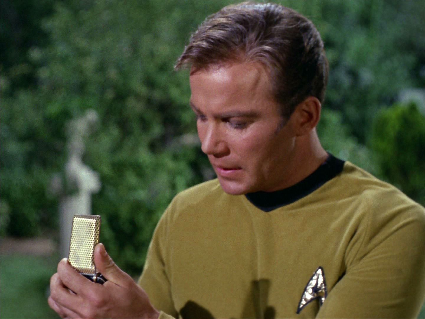 ariane179254_StarTrek_2x02_WhoMournsForAdonais_0359.jpg