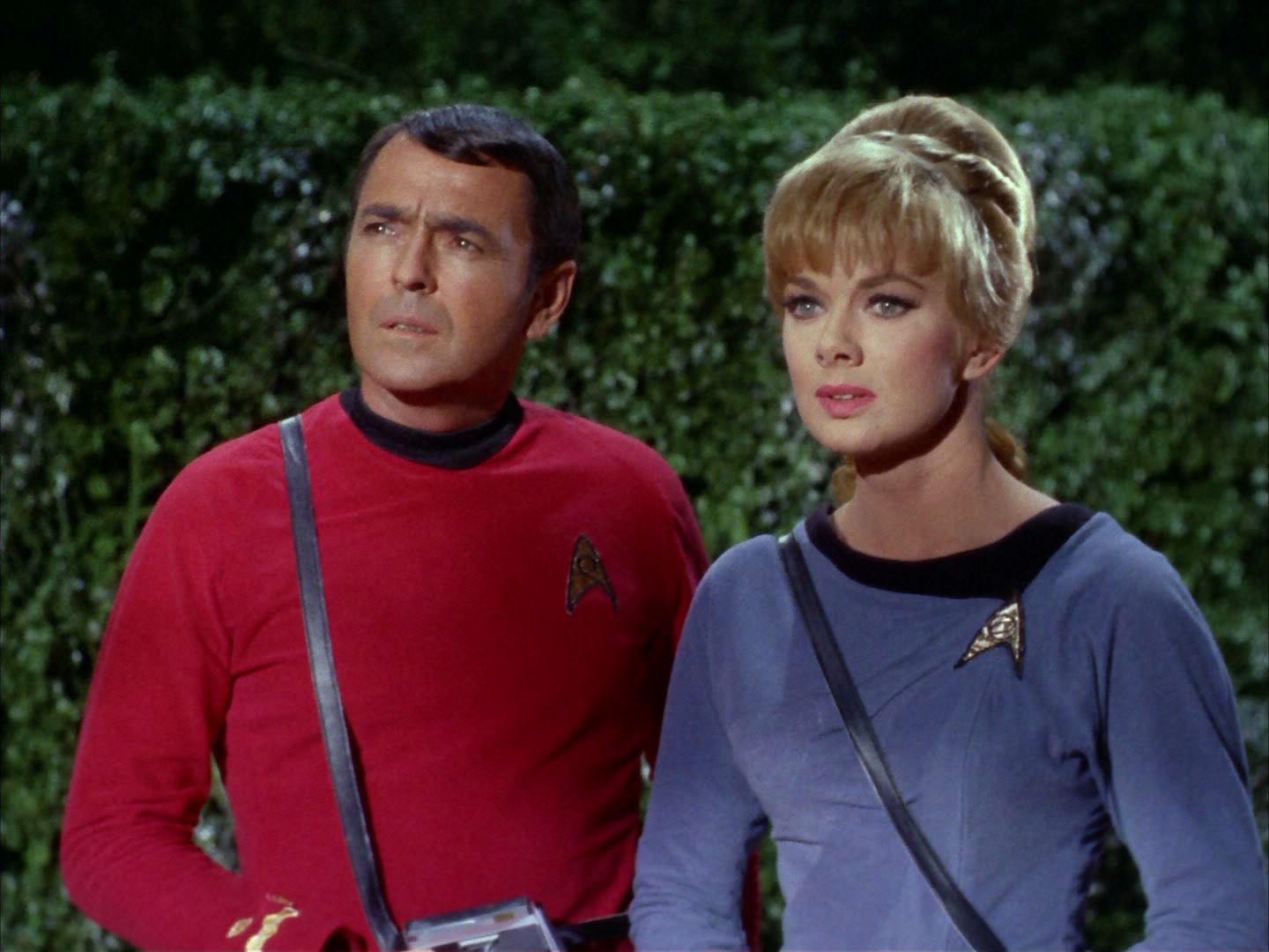 ariane179254_StarTrek_2x02_WhoMournsForAdonais_0373.jpg
