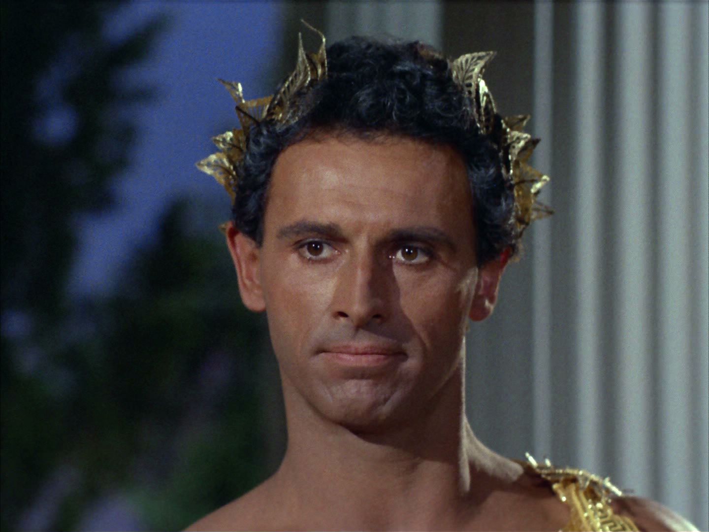 ariane179254_StarTrek_2x02_WhoMournsForAdonais_0376.jpg
