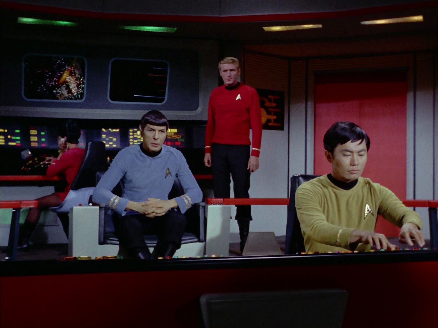 ariane179254_StarTrek_2x02_WhoMournsForAdonais_0399.jpg