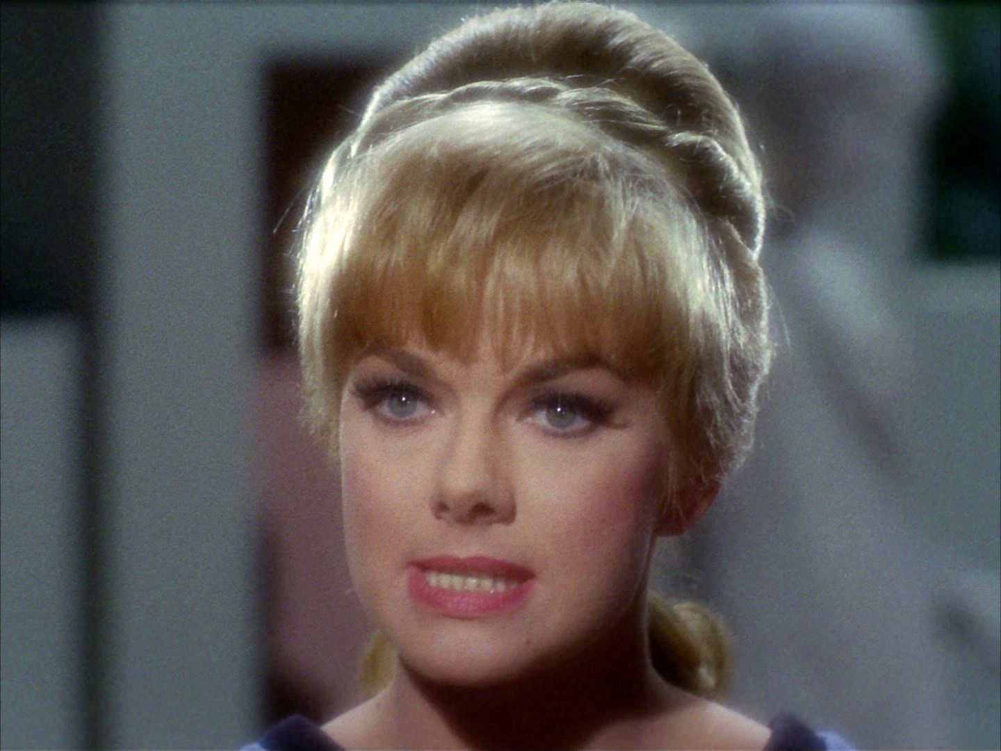 ariane179254_StarTrek_2x02_WhoMournsForAdonais_0418.jpg
