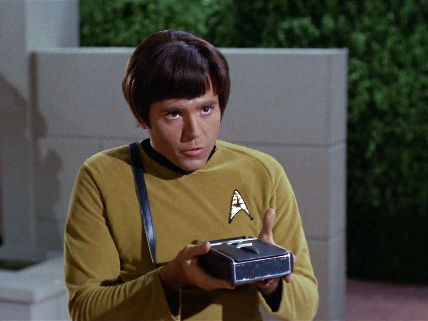 ariane179254_StarTrek_2x02_WhoMournsForAdonais_0436.jpg