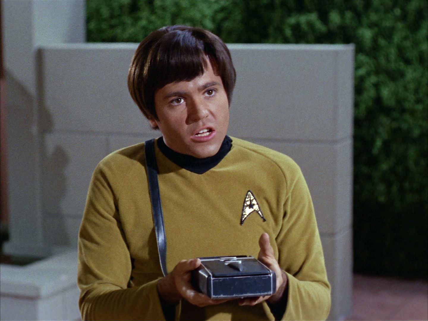 ariane179254_StarTrek_2x02_WhoMournsForAdonais_0438.jpg