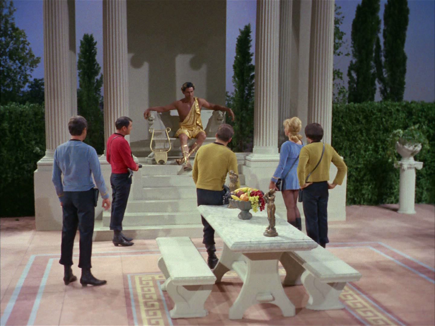 ariane179254_StarTrek_2x02_WhoMournsForAdonais_0490.jpg