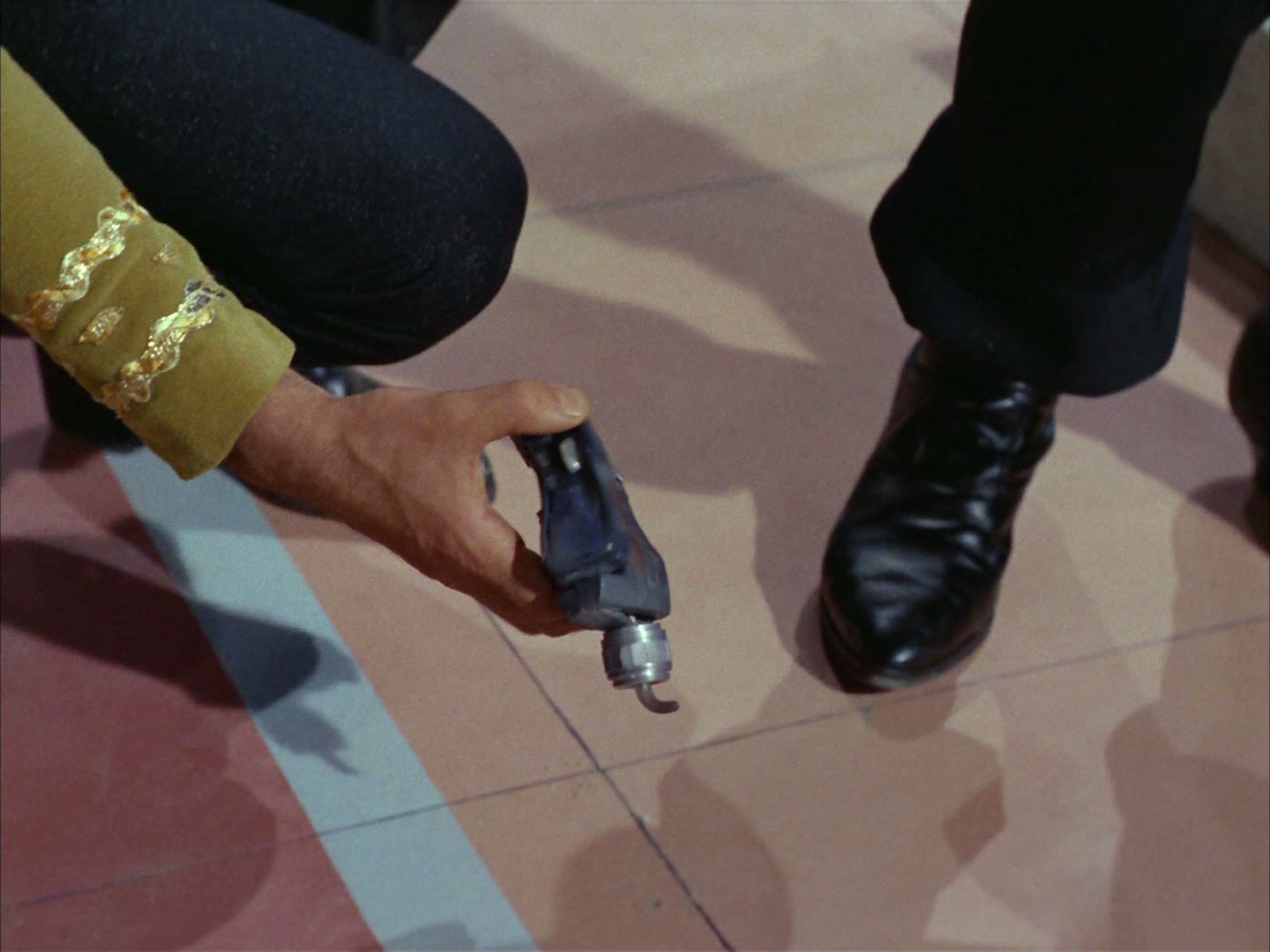 ariane179254_StarTrek_2x02_WhoMournsForAdonais_0530.jpg
