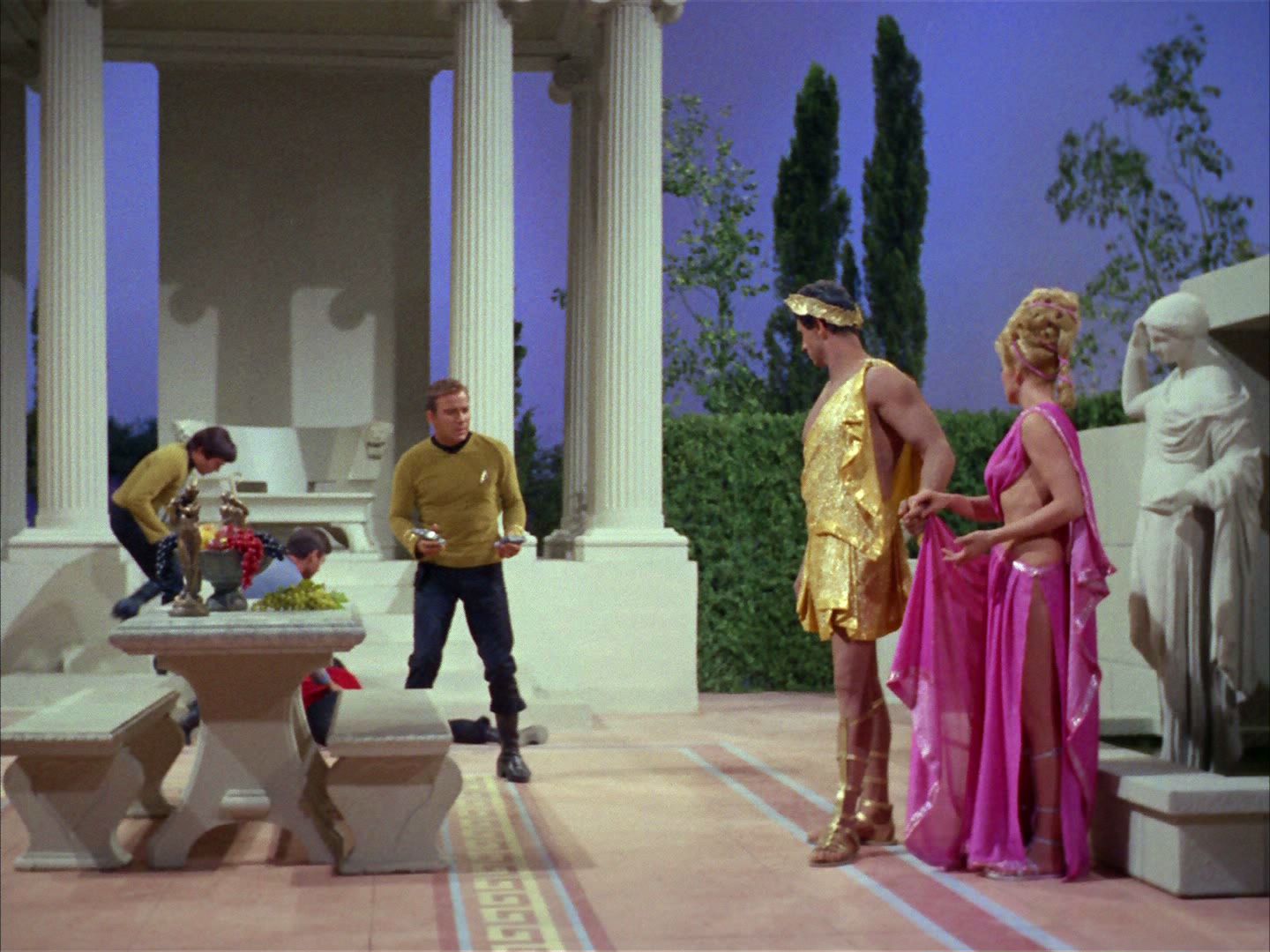 ariane179254_StarTrek_2x02_WhoMournsForAdonais_0567.jpg