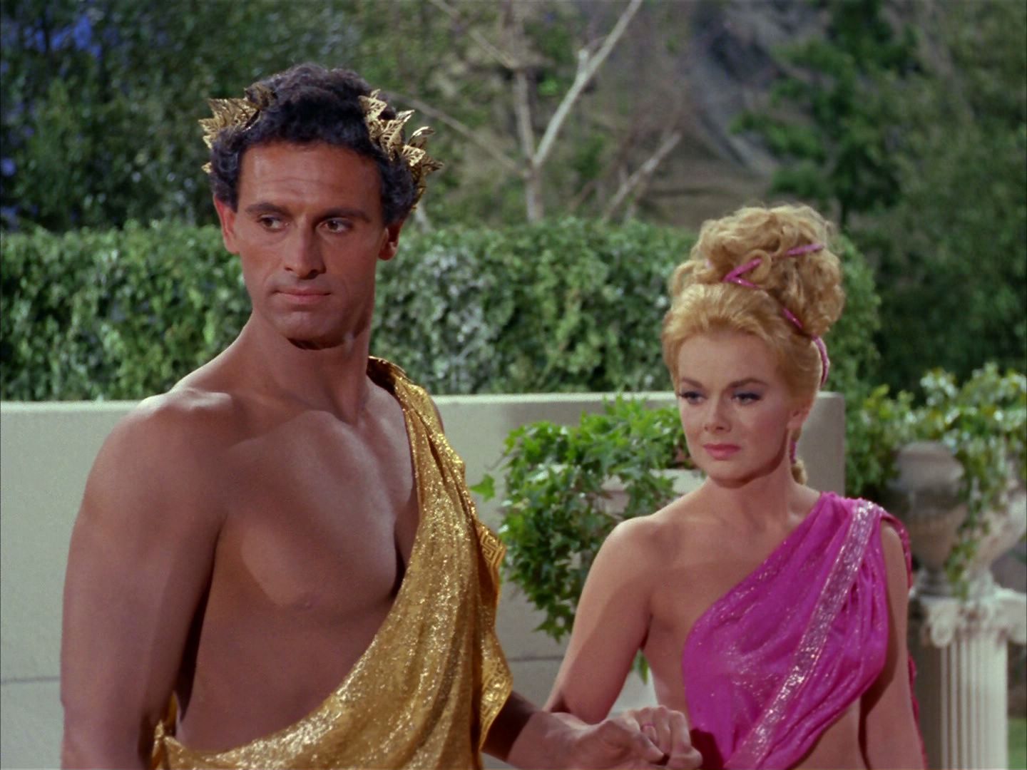 ariane179254_StarTrek_2x02_WhoMournsForAdonais_0570.jpg