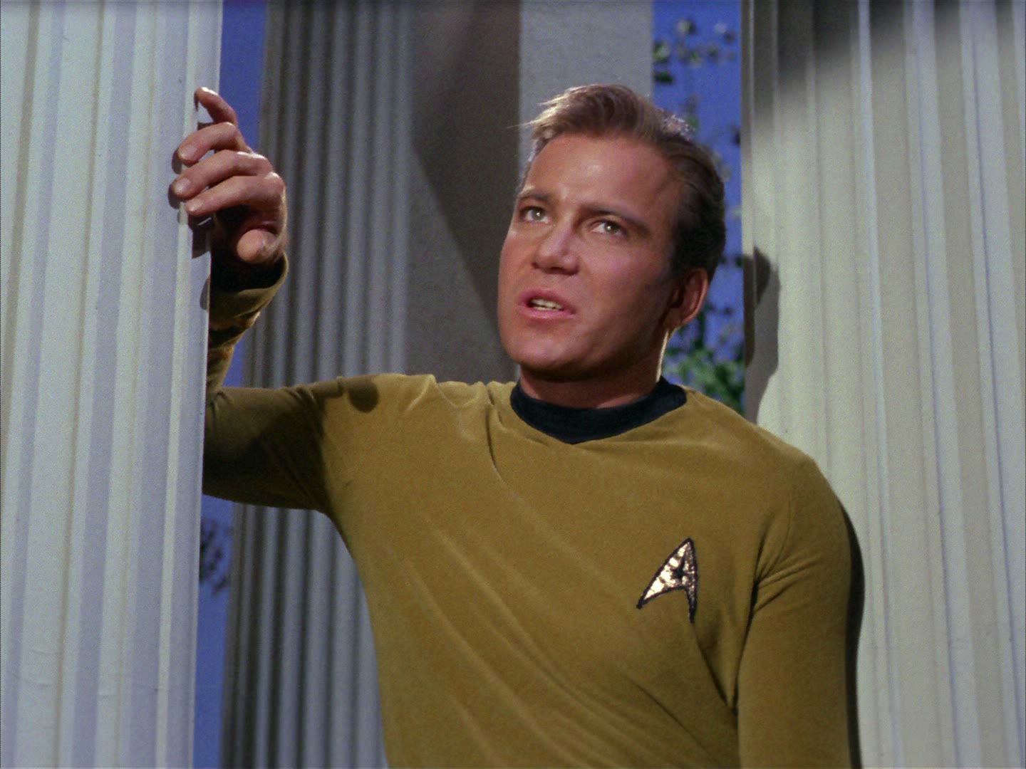 ariane179254_StarTrek_2x02_WhoMournsForAdonais_0622.jpg