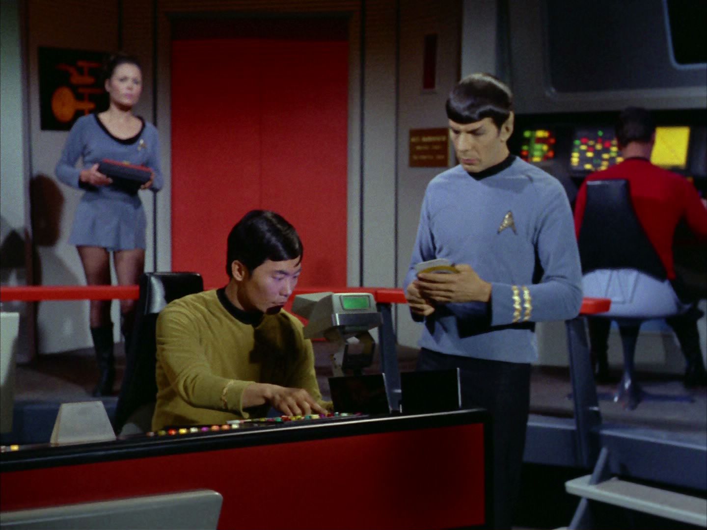 ariane179254_StarTrek_2x02_WhoMournsForAdonais_0636.jpg