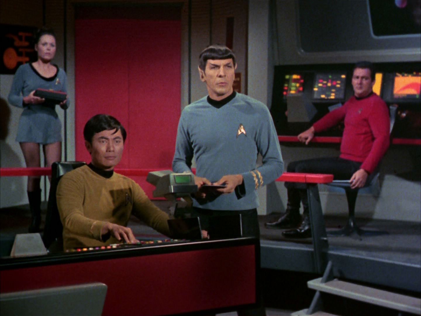 ariane179254_StarTrek_2x02_WhoMournsForAdonais_0646.jpg