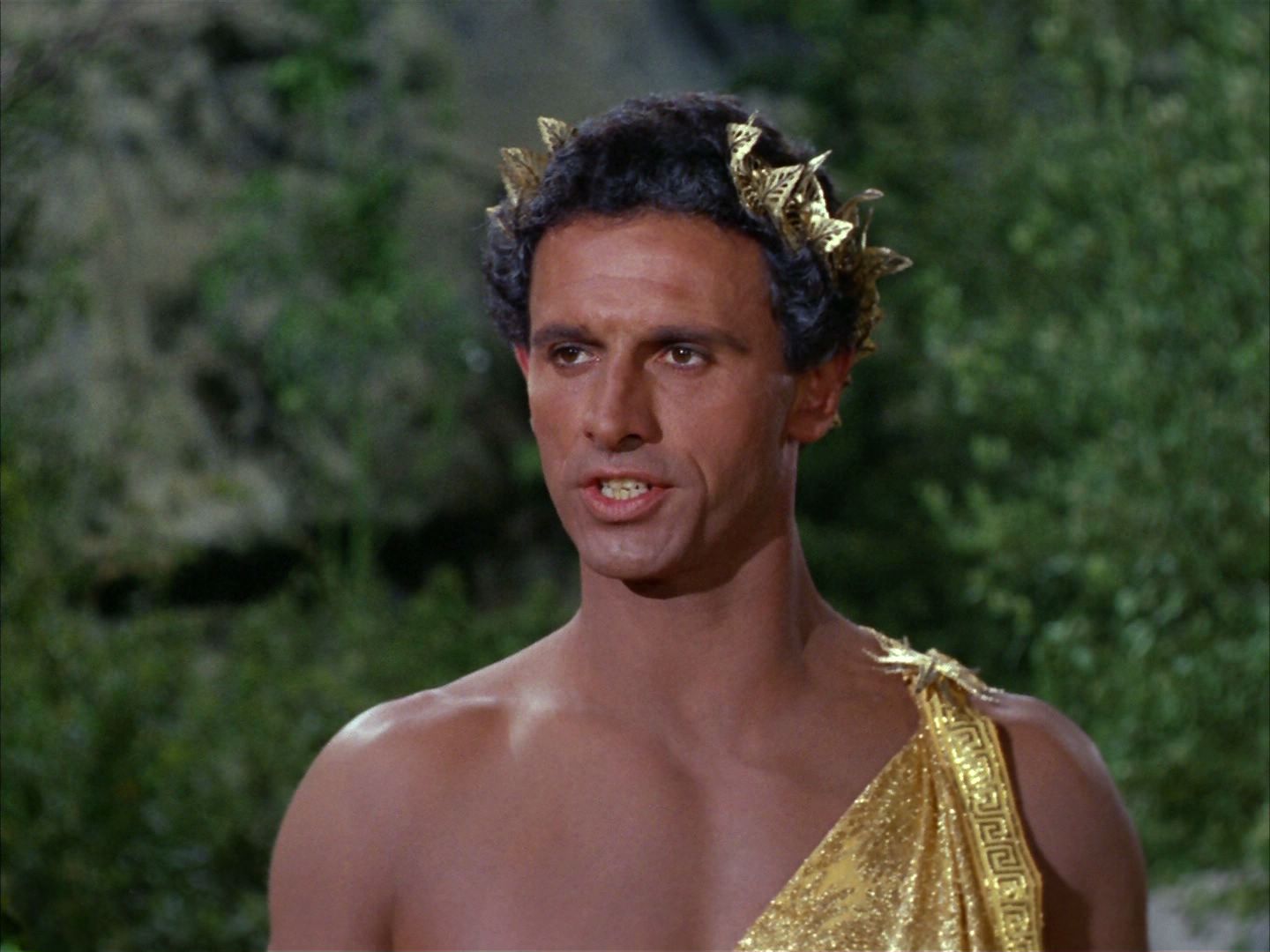 ariane179254_StarTrek_2x02_WhoMournsForAdonais_0816.jpg