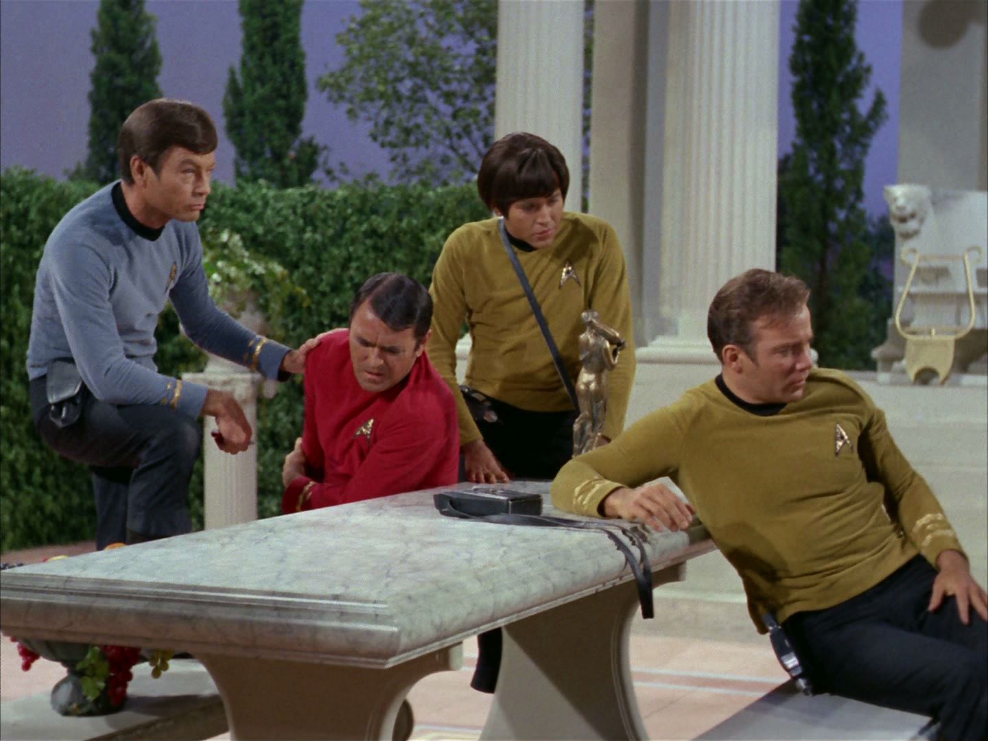 ariane179254_StarTrek_2x02_WhoMournsForAdonais_0867.jpg
