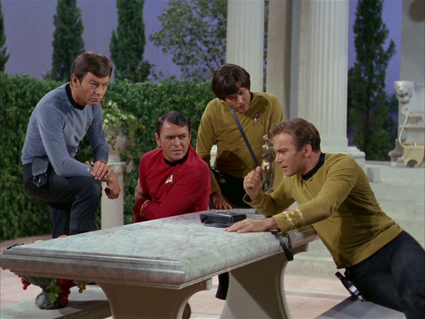 ariane179254_StarTrek_2x02_WhoMournsForAdonais_0885.jpg