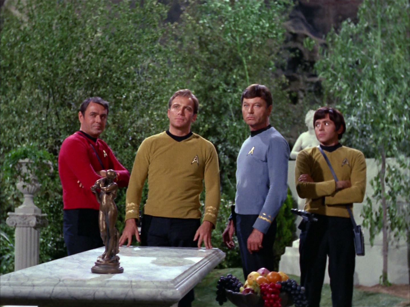 ariane179254_StarTrek_2x02_WhoMournsForAdonais_0974.jpg