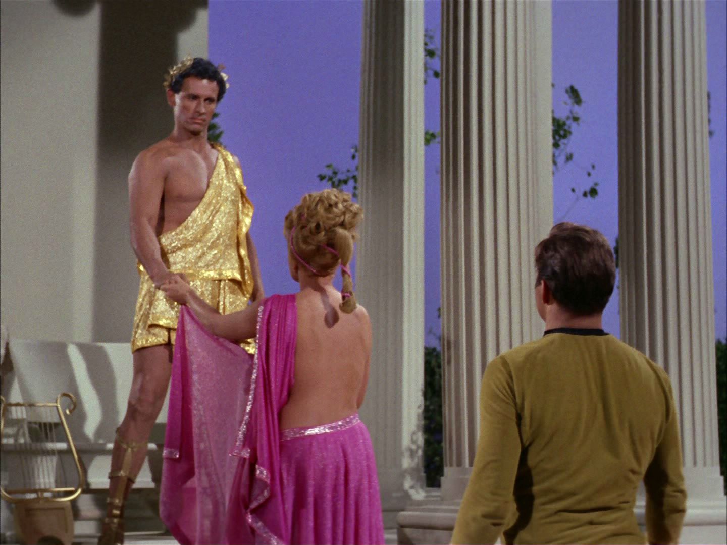 ariane179254_StarTrek_2x02_WhoMournsForAdonais_1028.jpg