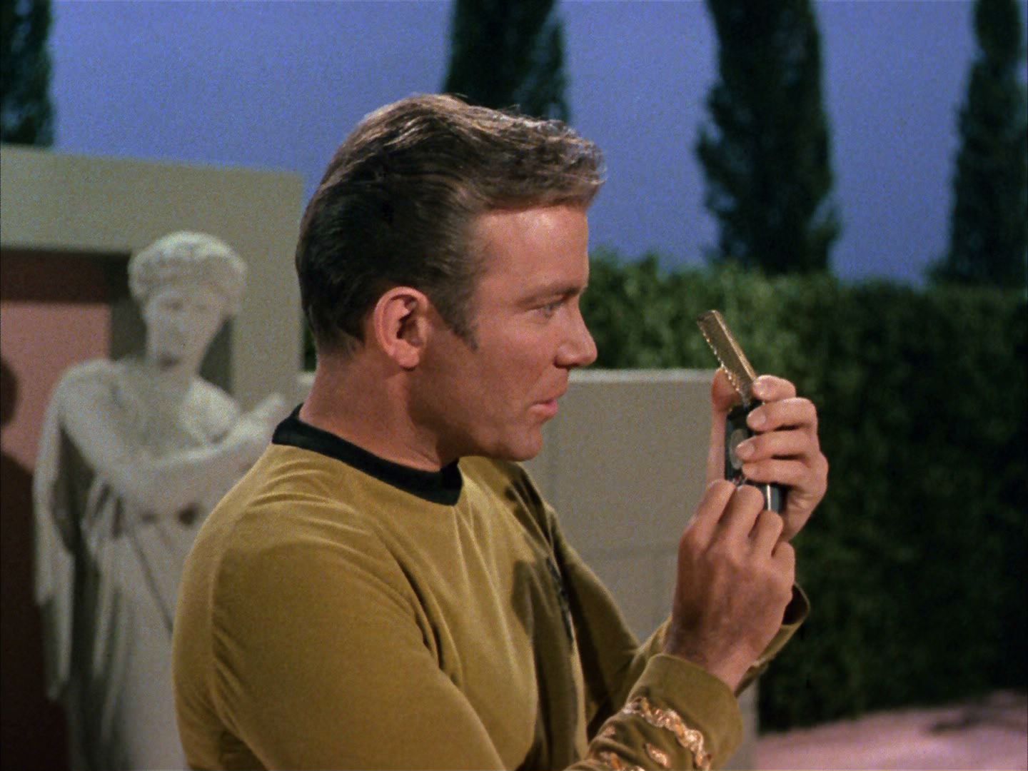 ariane179254_StarTrek_2x02_WhoMournsForAdonais_1091.jpg