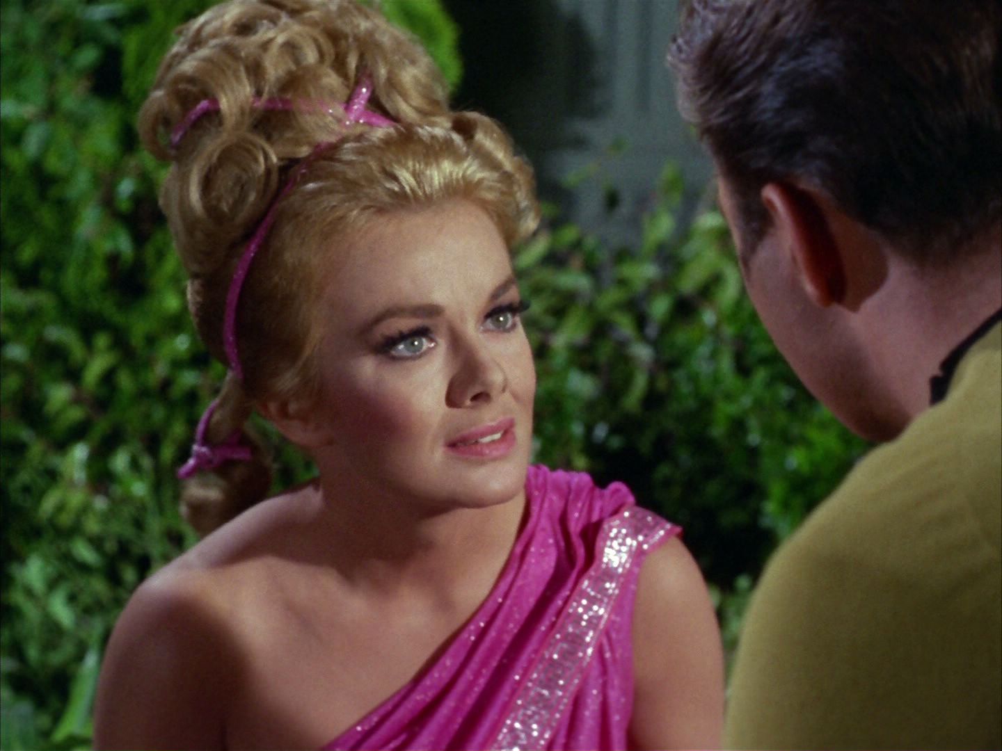 ariane179254_StarTrek_2x02_WhoMournsForAdonais_1159.jpg