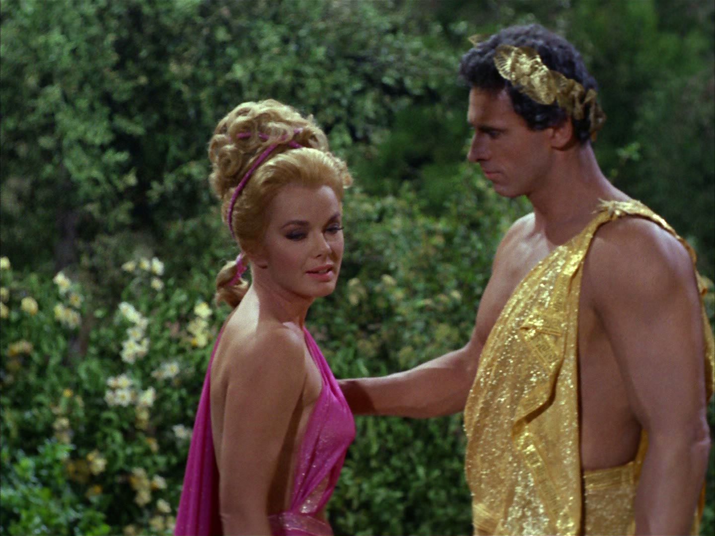 ariane179254_StarTrek_2x02_WhoMournsForAdonais_1246.jpg