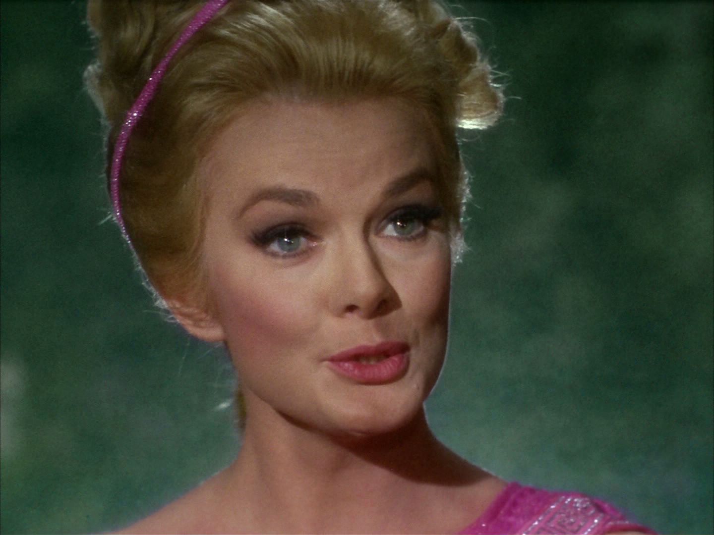 ariane179254_StarTrek_2x02_WhoMournsForAdonais_1280.jpg
