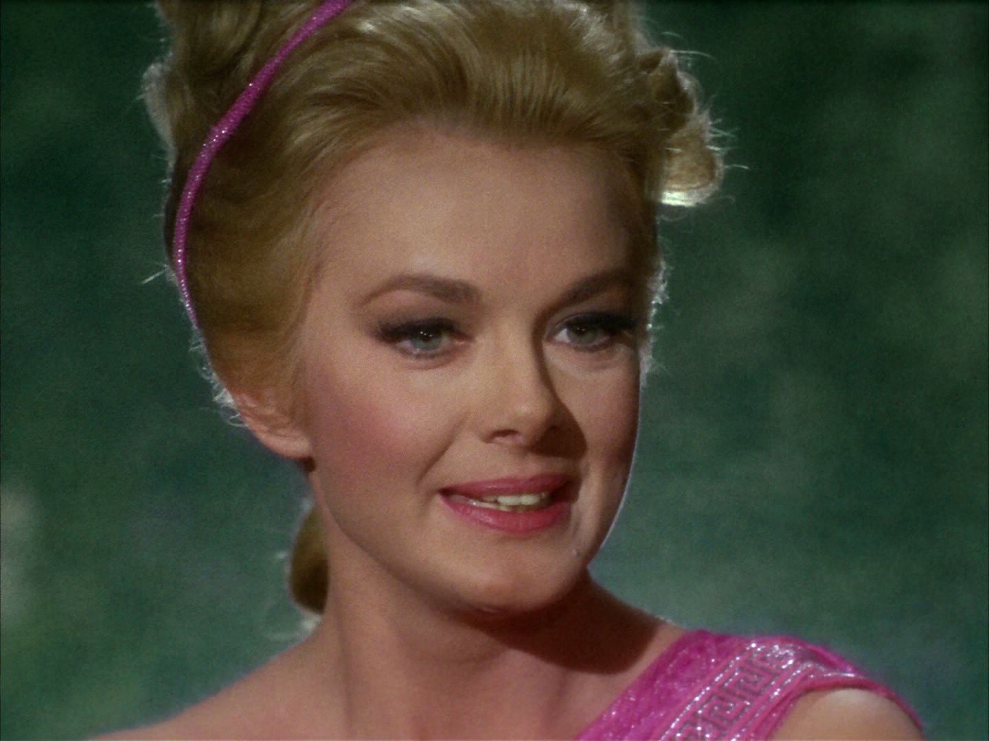ariane179254_StarTrek_2x02_WhoMournsForAdonais_1287.jpg