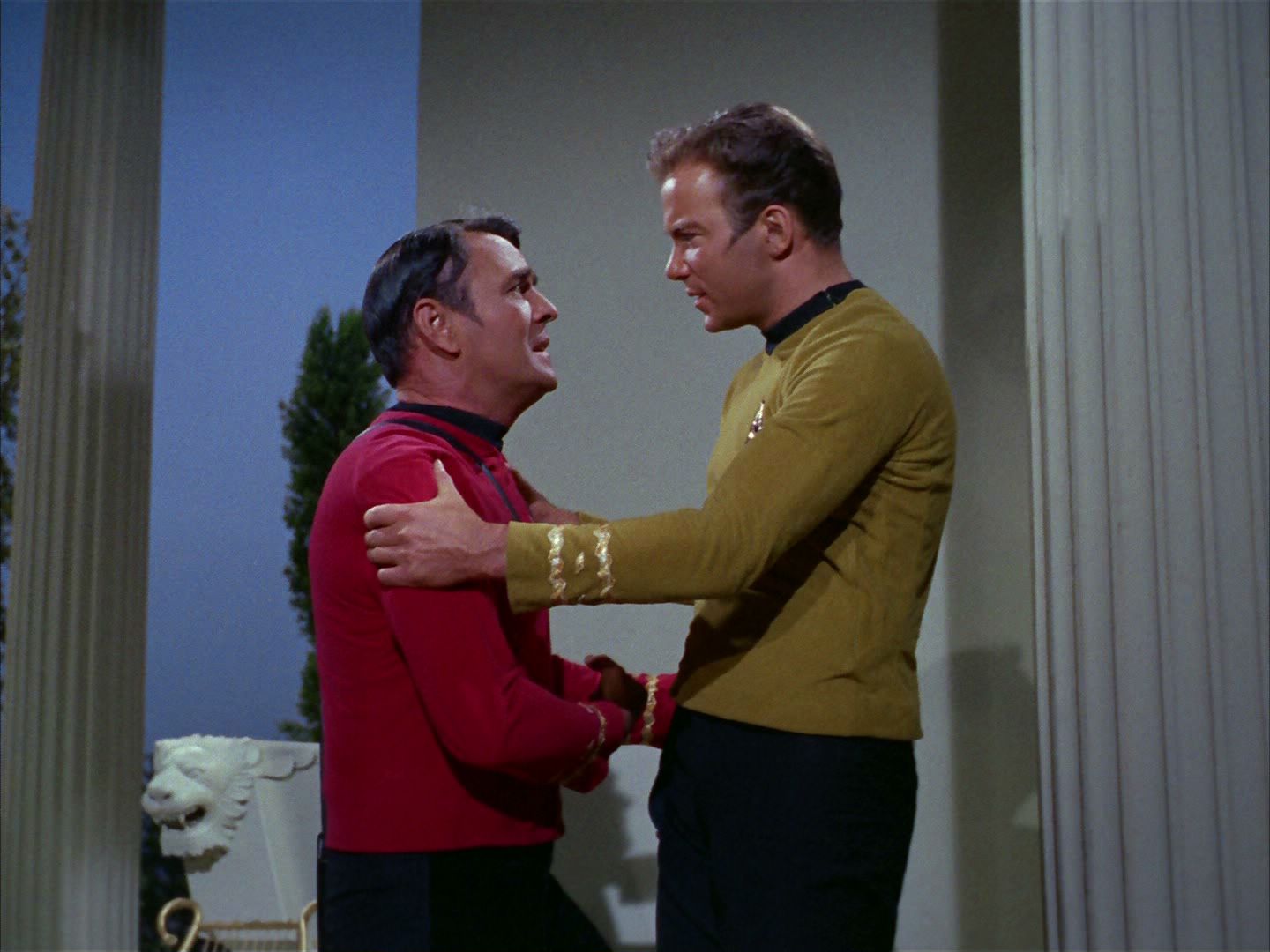 ariane179254_StarTrek_2x02_WhoMournsForAdonais_1325.jpg