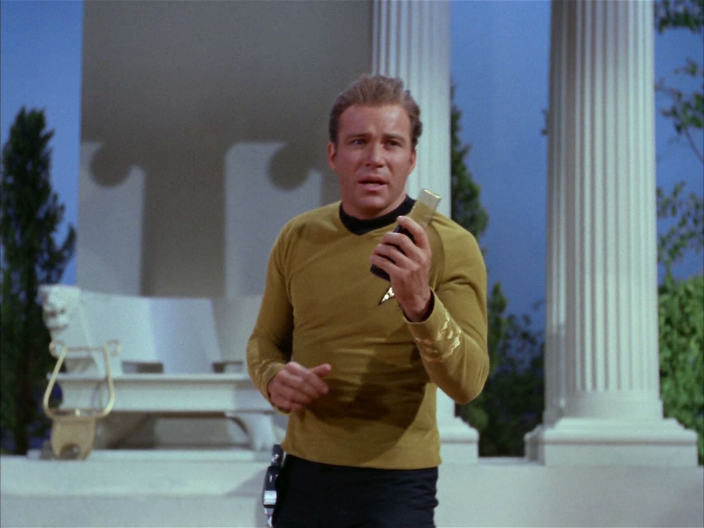 ariane179254_StarTrek_2x02_WhoMournsForAdonais_1346.jpg