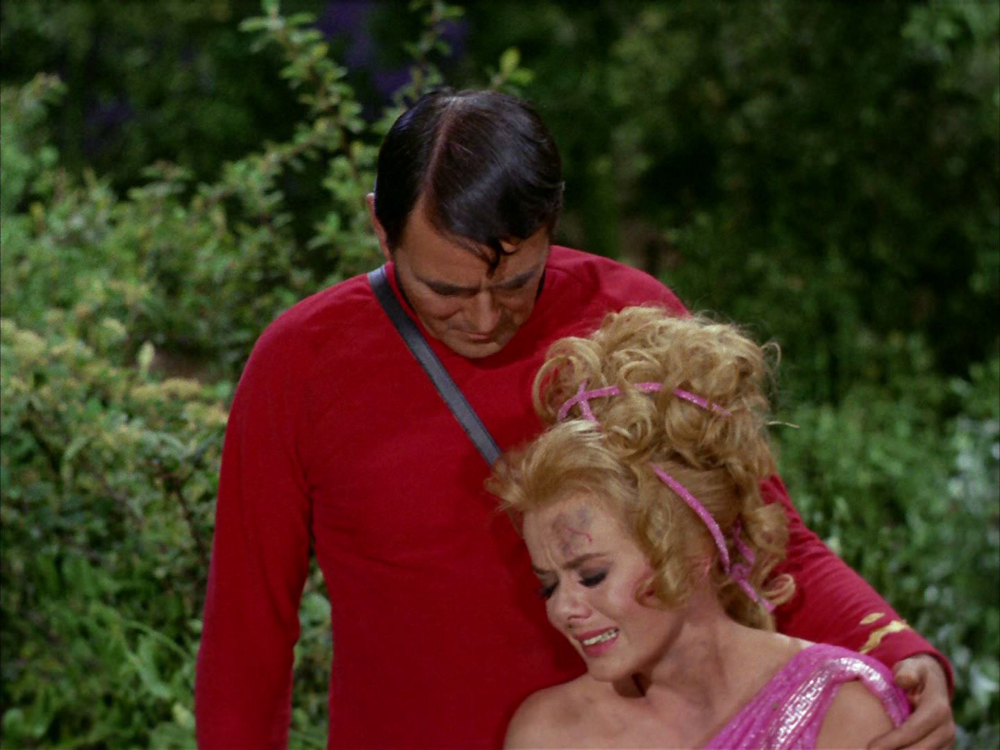 ariane179254_StarTrek_2x02_WhoMournsForAdonais_1471.jpg