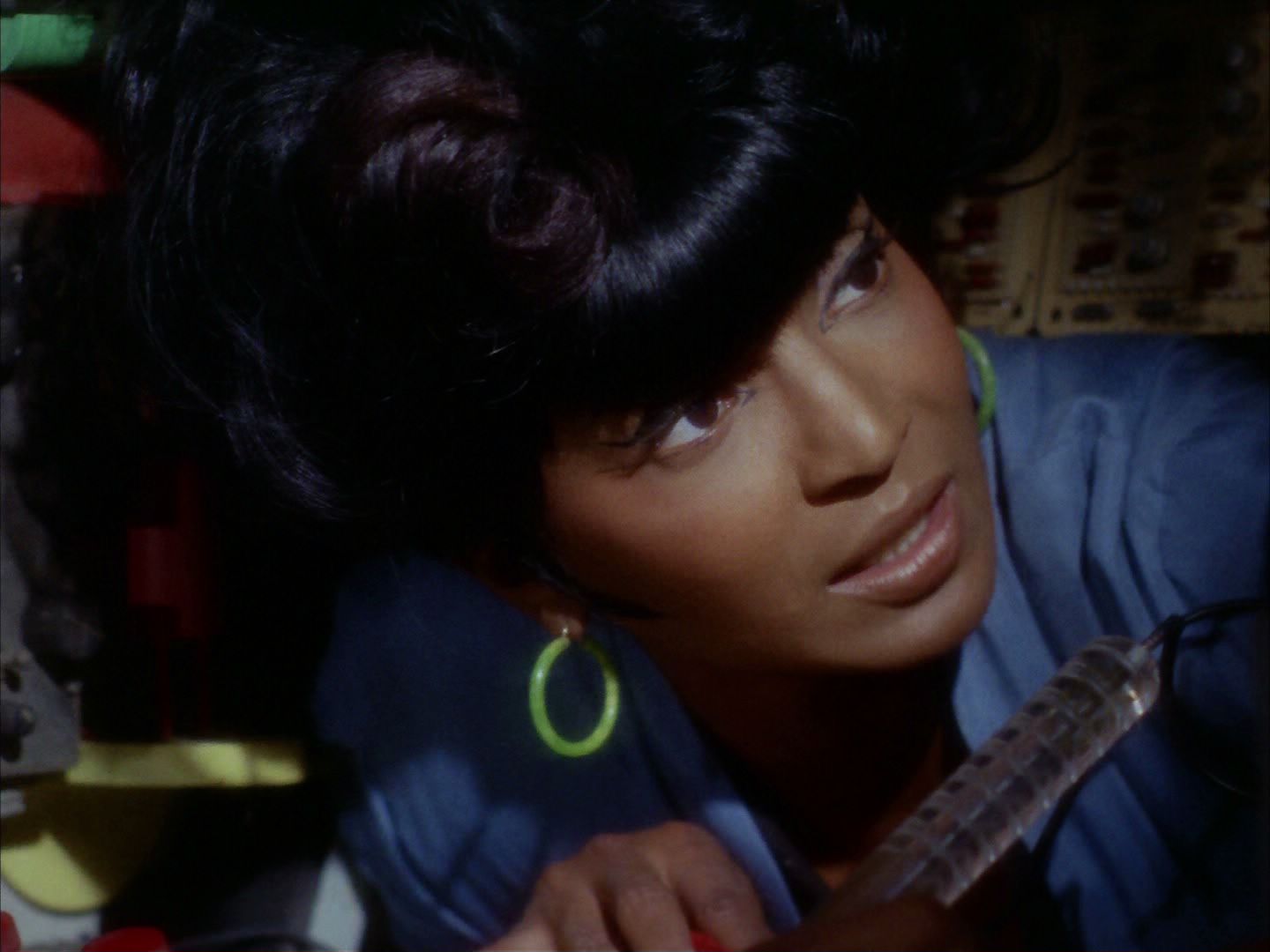 ariane179254_StarTrek_2x02_WhoMournsForAdonais_1490.jpg