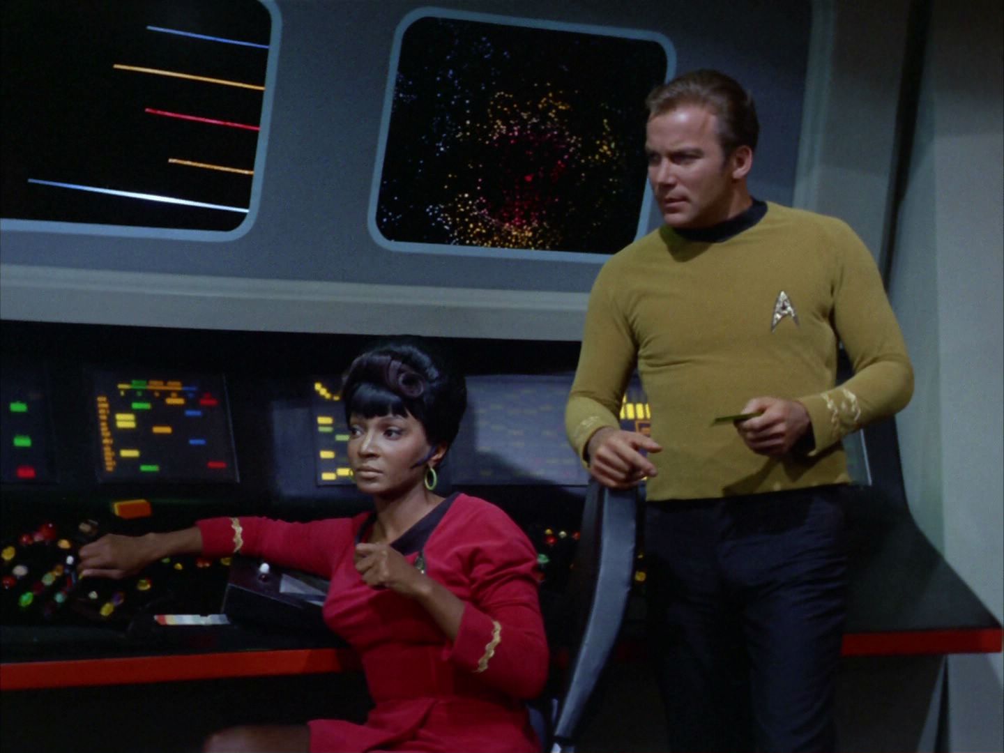 ariane179254_StarTrek_2x03_TheChangeling_0013.jpg
