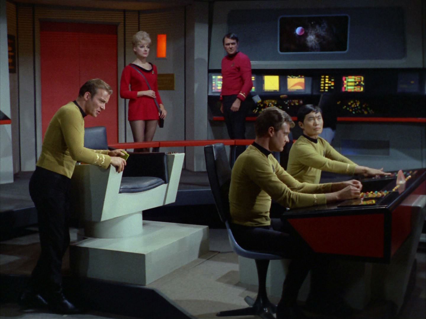 ariane179254_StarTrek_2x03_TheChangeling_0043.jpg