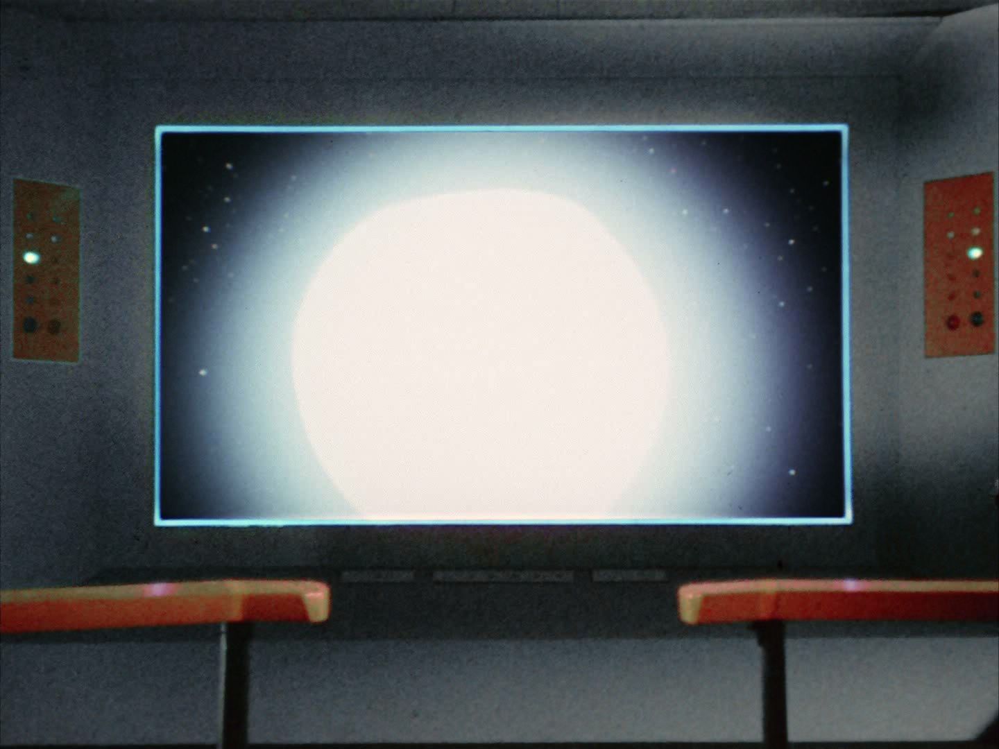 ariane179254_StarTrek_2x03_TheChangeling_0056.jpg